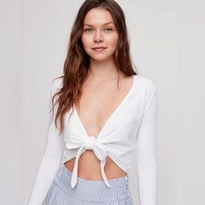 Aritzia Sunday Best Wrap Crop Top Size XS